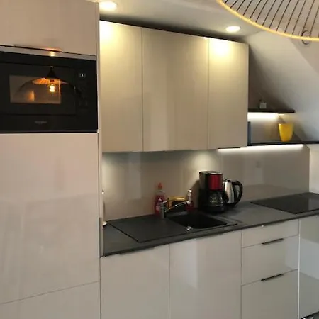 Superbe Duplex T3 Climatise Avec Terrasse Et Solarium, Magnifique Vue Et Golf *