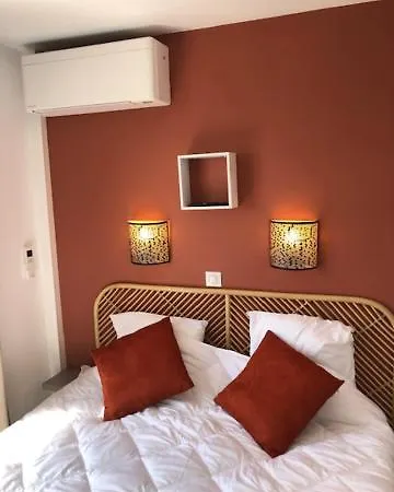 Superbe Duplex T3 Climatise Avec Terrasse Et Solarium, Magnifique Vue Et Golf דירה