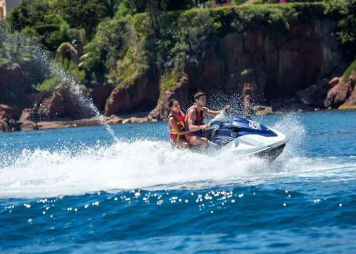 Superbe Duplex T3 Climatise Avec Terrasse Et Solarium, Magnifique Vue Et Golf * Saint-Raphaël