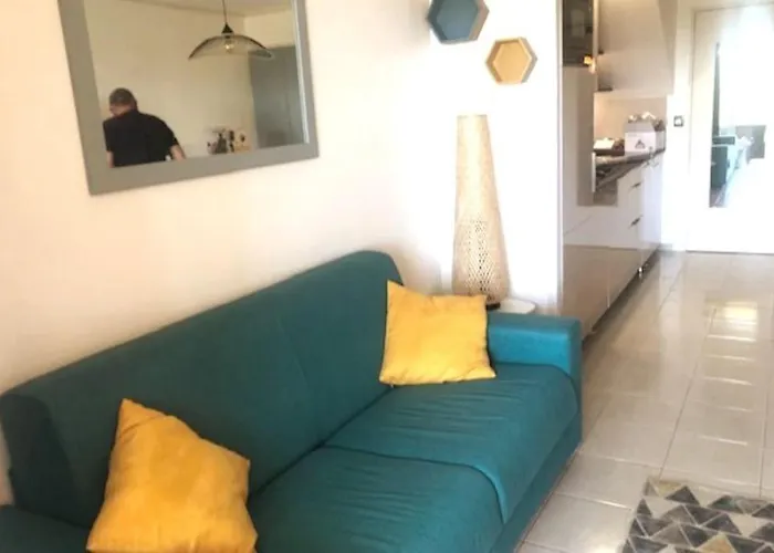 Superbe Duplex T3 Climatise Avec Terrasse Et Solarium, Magnifique Vue Et Golf Lägenhet Saint-Raphaël