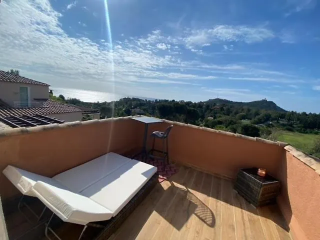 Superbe Duplex T3 Climatise Avec Terrasse Et Solarium, Magnifique Vue Et Golf Lägenhet *