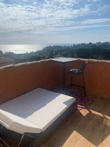 Lägenhet Superbe Duplex T3 Climatise Avec Terrasse Et Solarium, Magnifique Vue Et Golf *
