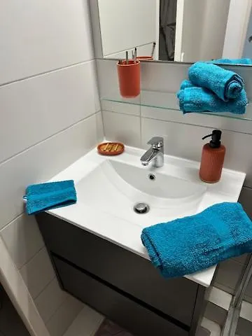 Superbe Duplex T3 Climatise Avec Terrasse Et Solarium, Magnifique Vue Et Golf Saint-Raphaël