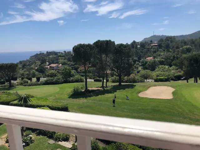 Superbe Duplex T3 Climatise Avec Terrasse Et Solarium, Magnifique Vue Et Golf Lägenhet