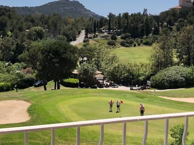 Lägenhet Superbe Duplex T3 Climatise Avec Terrasse Et Solarium, Magnifique Vue Et Golf *