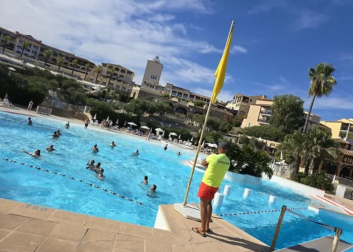 Superbe Duplex T3 Climatise Avec Terrasse Et Solarium, Magnifique Vue Et Golf * Saint-Raphaël